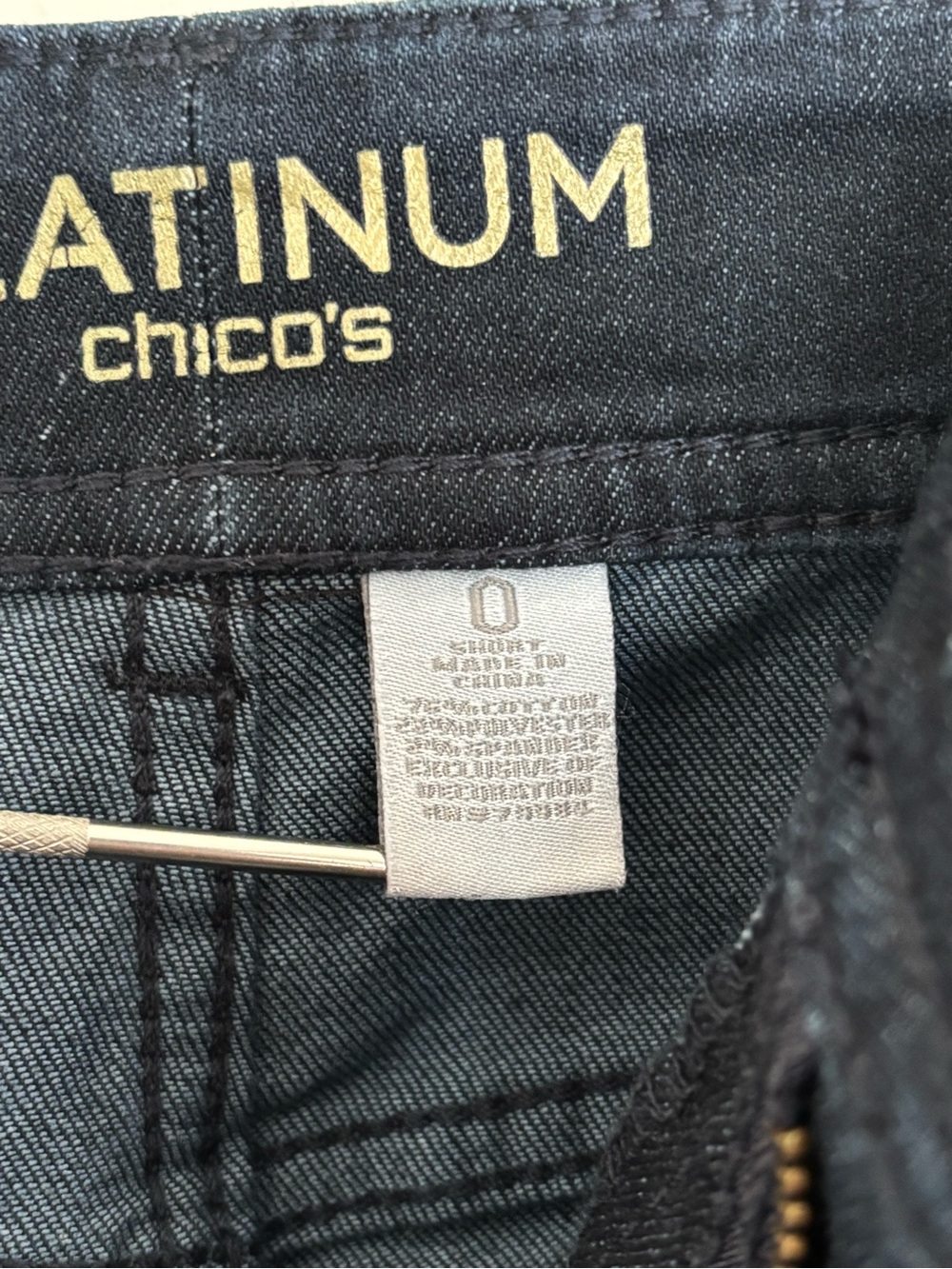 Chico’s Platinum Dark Wash Straight Leg Jeans Size 0 Short Stretch Casual - Picture 12 of 16